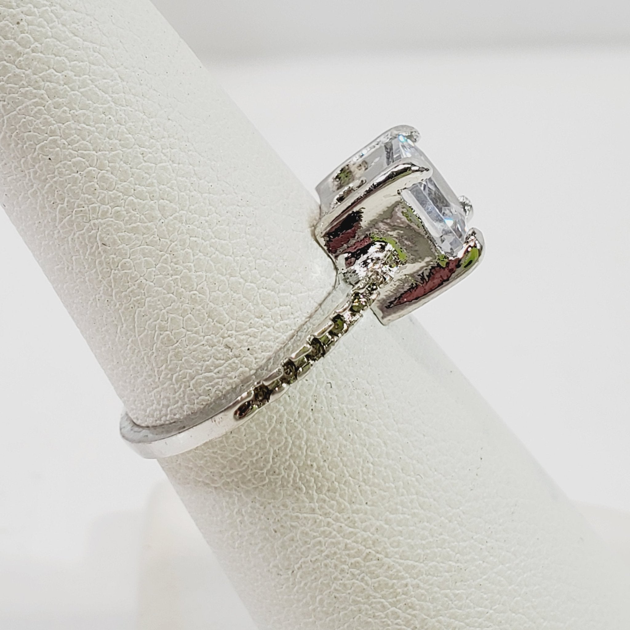 Crystal Ring Size 6 - Image 3