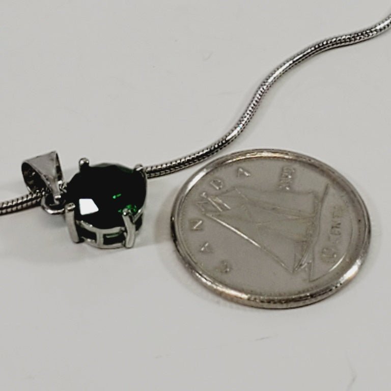 Green Crystal Pendant 20" Necklace - Image 3