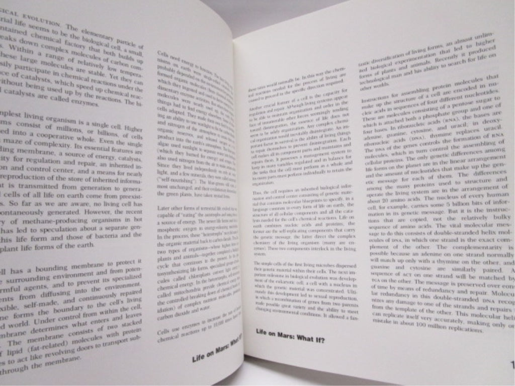 To The Red Planet By Eric Burgess 1978 Hardcover Book with Dust Jacket - Image 3