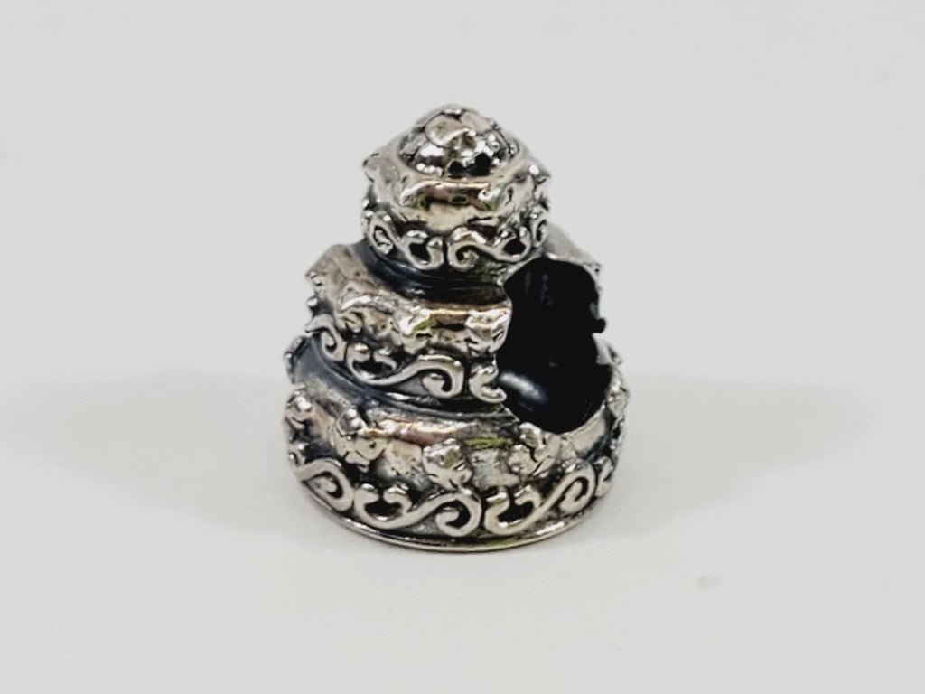 Vintage Bead for Your Add-A-Bead Bracelet