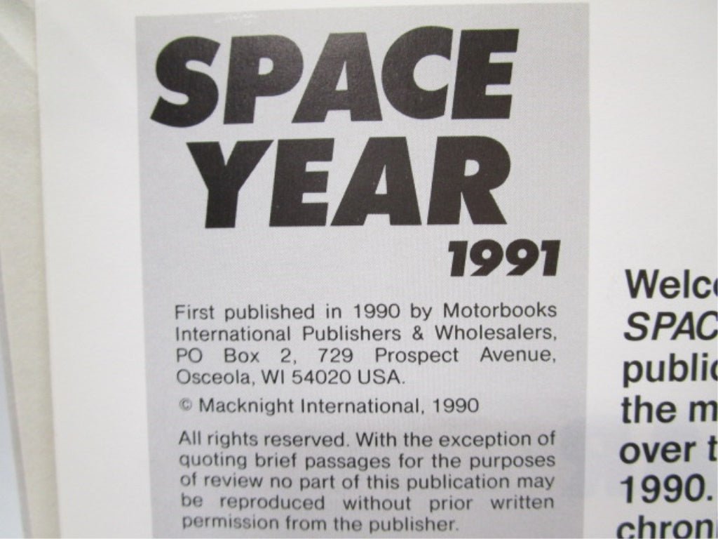 Space Year 1991: The Complete Record of the Year's Space Events edited by Nigel Macknight. - Image 2