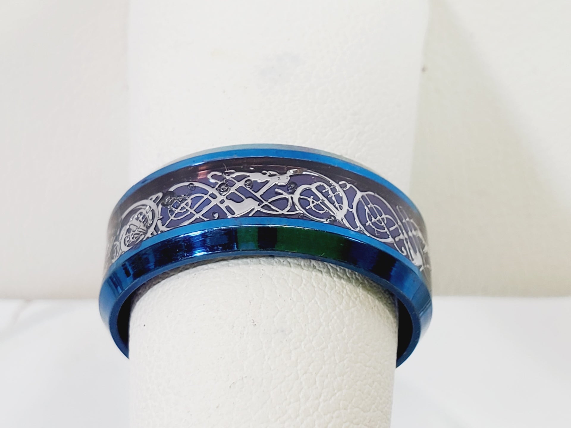 Stainless Steel Ring Size 8 - Image 3